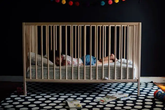 baby-cot-in-nursery