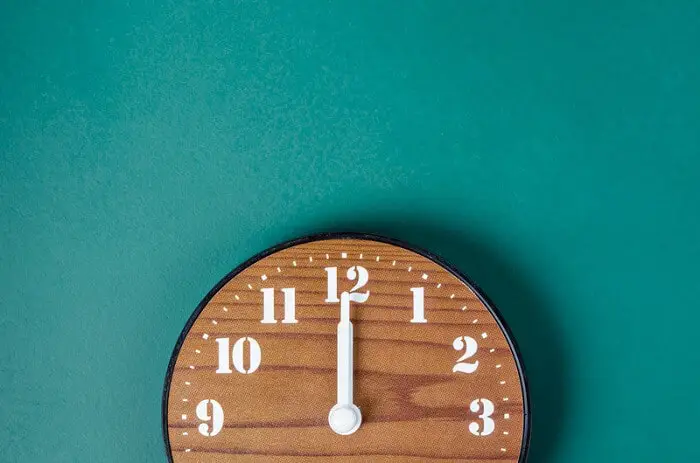 9 Non-Tick Silent Clocks: Say Goodbye To Ticking