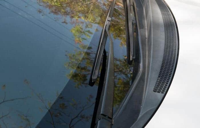 9 Ways To Stop Windshield Wiper Noise