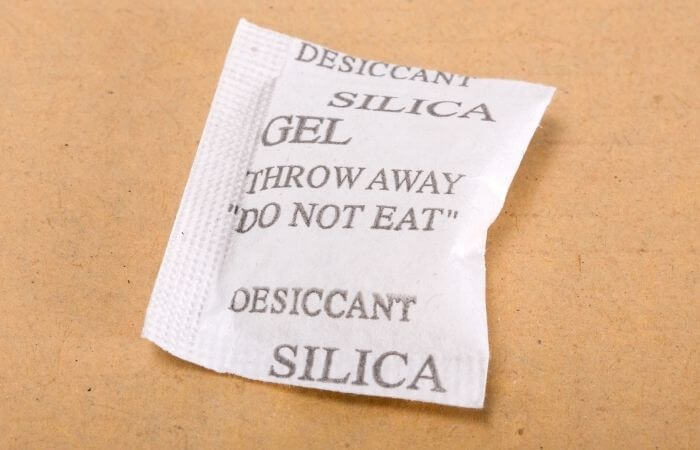 silica gel can help stop shoe squeaks